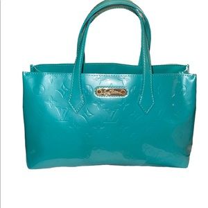 Authentic Louis Vuitton Vernis mini tote.